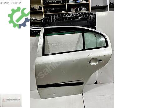 Skoda Octavia Sol Arka Kapı çıkma parça