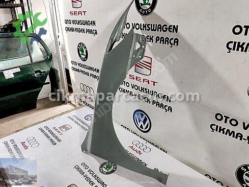 Skoda Octavia Sağ Ön Çamurluk çıkma parça