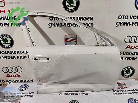 Skoda Octavia Sağ Ön Kapı çıkma parça