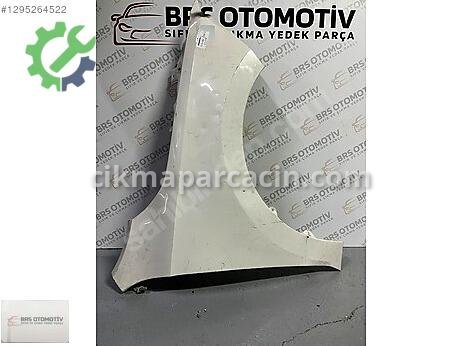 Skoda Rapid Sağ Çamurluk çıkma parça