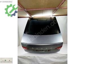 SKODA SÜPERB AÇIK GRİ DOLU BOYALI BAĞAJ KAPAĞI STOPLARI YOK