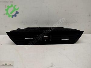 SKODA SÜPERB ORTA KALORİFER IZGARASI