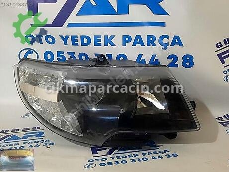 Skoda Superb Sağ Ön Far çıkma parça