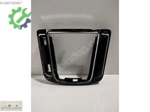 SKODA SÜPERB VİTES ÇERÇEVESİ 3T0