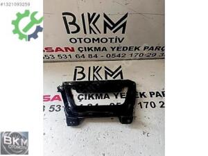 SsangYong Musso Grand Sis Farı Çerçevesi Çıkma