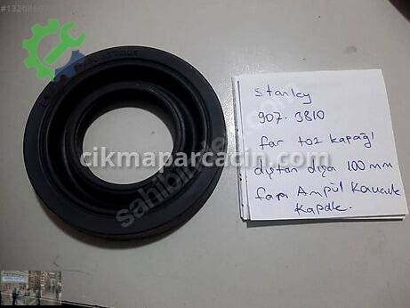 Mitsubishi Outlander Far çıkma parça