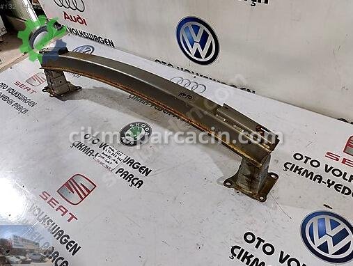 Skoda Superb Arka Tampon Demiri 3T0807305 çıkma parça