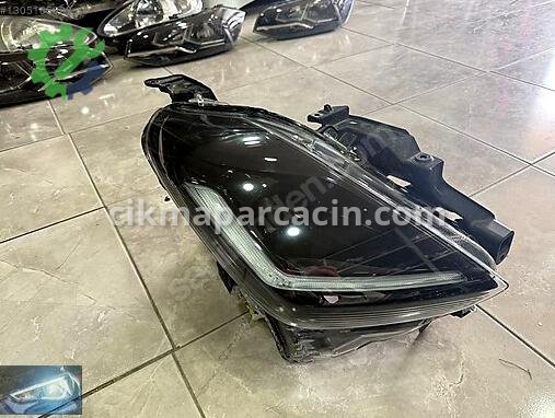 Suzuki Swift Sağ Ön Far çıkma parça