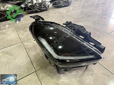 Suzuki Swift Sağ Ön Far çıkma parça