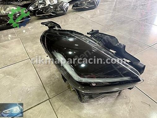 Suzuki Swift Sağ Ön Far çıkma parça