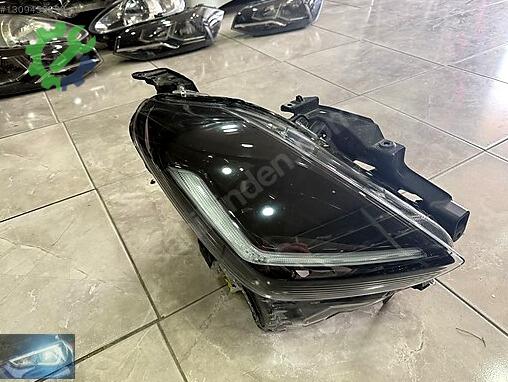 Suzuki Swift Sağ Ön Far çıkma parça