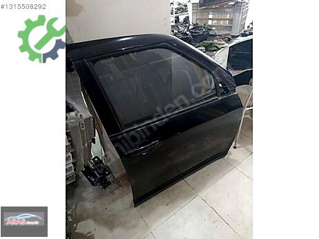 Suzuki Swift Sağ Ön Kapı çıkma parça