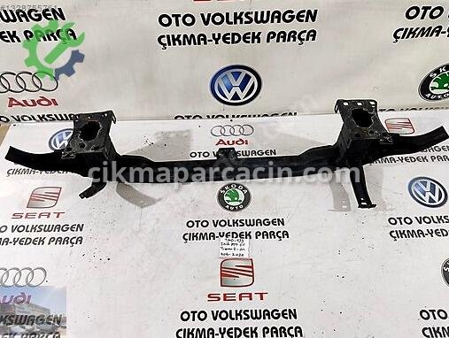 Volkswagen Tiguan Ön Tampon Demiri 5NA807611 çıkma parça