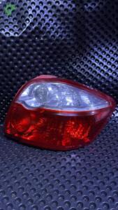 TOYOTA AURİS SAĞ STOP