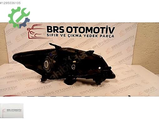 Toyota Auris Sol Ön Far çıkma parça