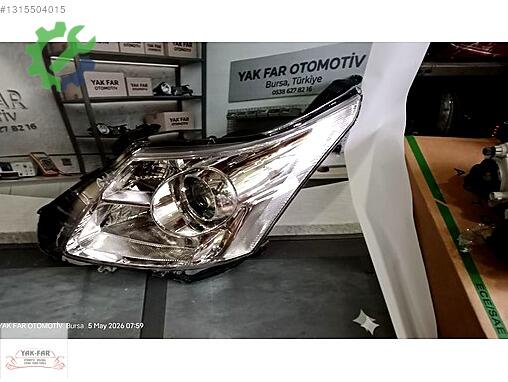 Toyota Avensis Sol Ön Far çıkma parça