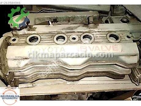 Toyota Corolla Külbütör Kapağı çıkma parça