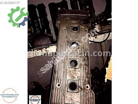Toyota Corolla Külbütör Kapağı çıkma parça