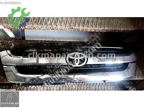 Toyota Hilux Ön Panjur çıkma parça
