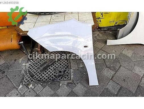 Toyota Proace City Sol Çamurluk çıkma parça