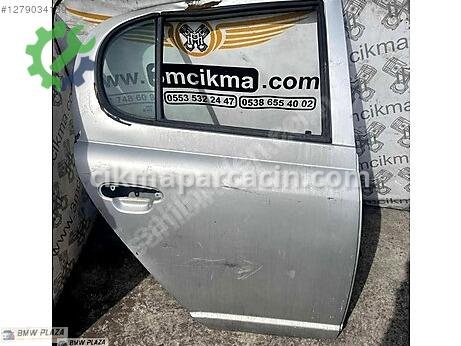 Toyota Yaris Sağ Arka Kapı çıkma parça
