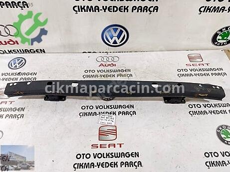 Volkswagen Transporter Arka Tampon Demiri çıkma parça