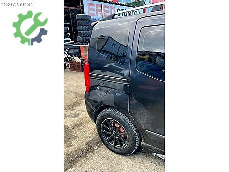Citroen Nemo Çamurluk çıkma parça