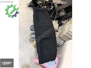 Toyota Auris Bagaj Sökme Çıkma