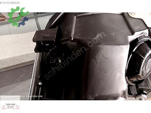 Toyota Avensis Sağ Ön Far 2011-15 çıkma parça