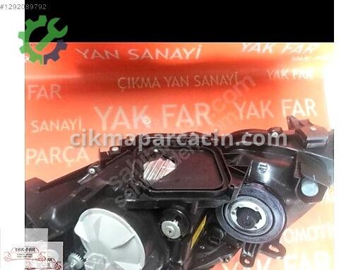 Toyota Corolla Sağ Ön Far çıkma parça
