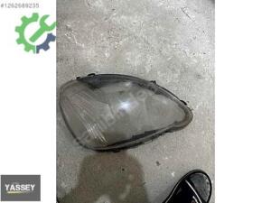 Toyota Yaris Çıkma Far Camı