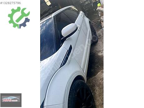 Land Rover Range Rover Çamurluk çıkma parça