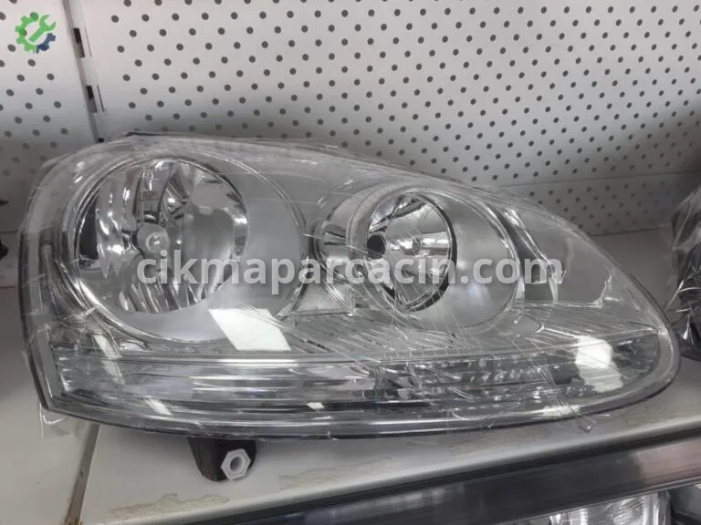 Volkswagen Jetta Halojen Far çıkma parça