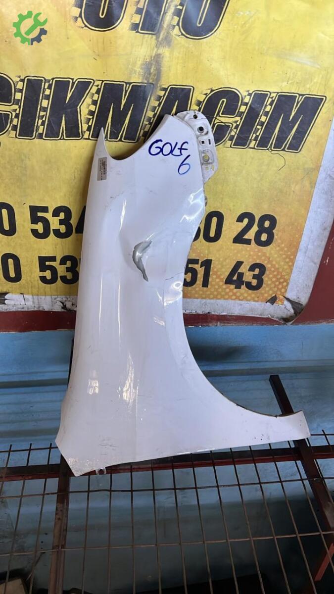 Volkswagen Golf Sağ Çamurluk çıkma parça