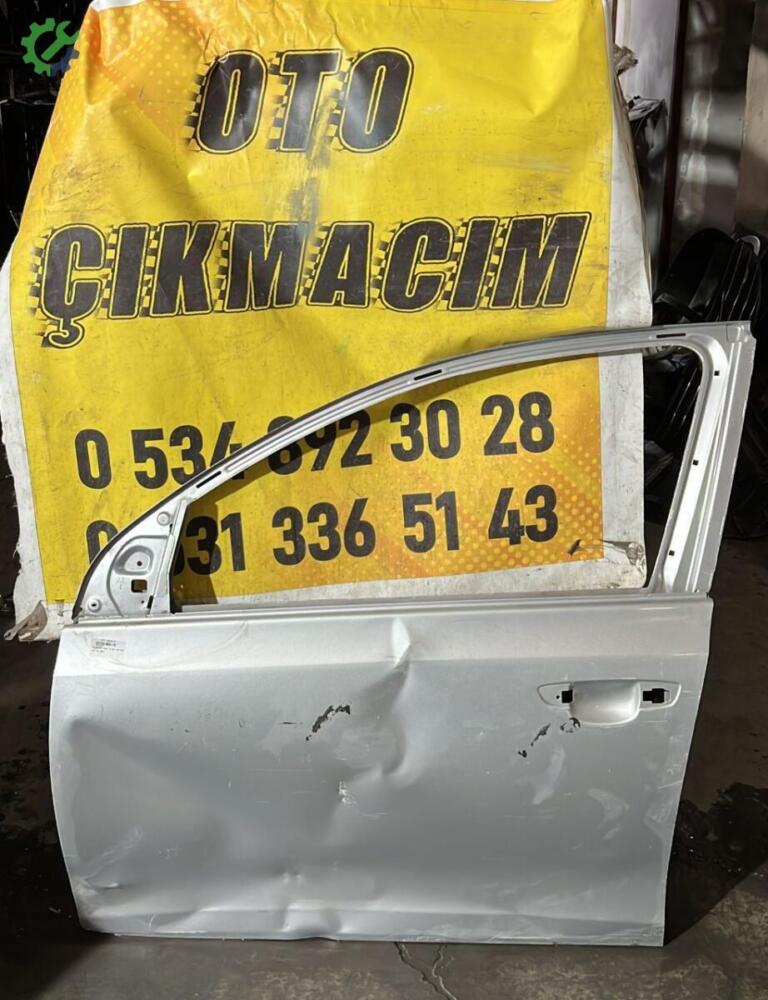 Volkswagen Golf Sol Ön Kapı çıkma parça