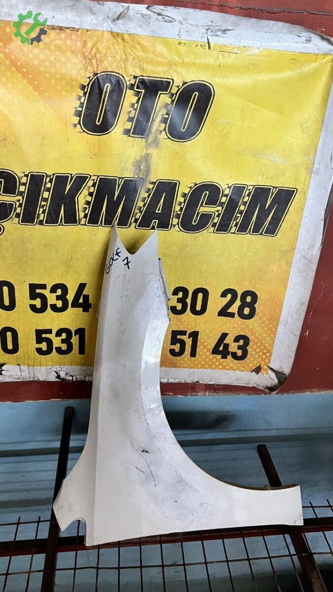 Volkswagen Golf Sağ Çamurluk çıkma parça