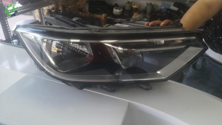 Volkswagen Passat Halojen Far çıkma parça