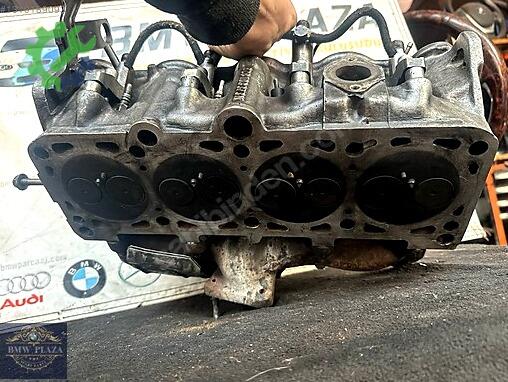 Volkswagen Golf Silindir Kapak 028103373N çıkma parça