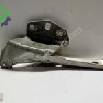 VOLKSWAGEN CC BEYAZ SOL KAPUT MENTEŞESİ 3C8 823 301 A