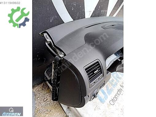Volkswagen Golf Torpido çıkma parça