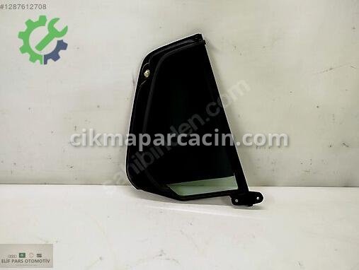 Volkswagen Golf Sağ Arka Kelebek Camı 5G6845214 çıkma parça