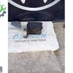 VOLKSWAGEN GOLF 5 2004-2009 AKU KUTUSU ÖZEREN YEDEK PARÇA