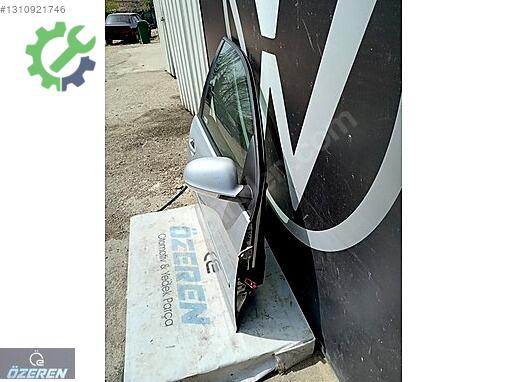 Volkswagen Golf Sağ Ön Kapı çıkma parça