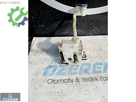 Volkswagen Golf Silecek Suyu Deposu çıkma parça