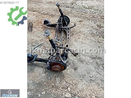 Volkswagen Golf Arka Taşıyıcı çıkma parça