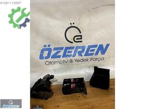 VOLKSWAGEN GOLF 5 SİGORTA KUTUSU ÖZEREN YEDEK PARÇA 05301368927