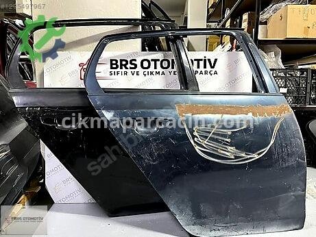Volkswagen Golf Sağ Arka Kapı çıkma parça