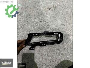 Volkswagen Golf Sis Farı Çerçevesi Sökme Çıkma