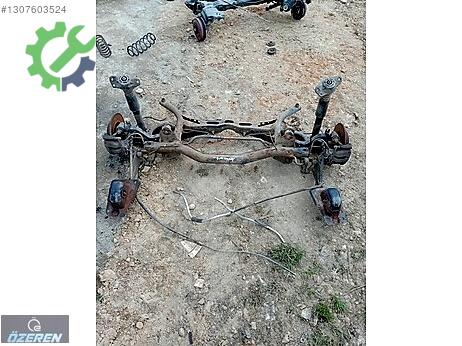 Volkswagen Jetta Arka Taşıyıcı çıkma parça