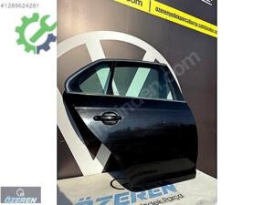 VOLKSWAGEN JETTA 2009 SAĞ ARKA KAPI ÖZEREN YEDEK PARÇA